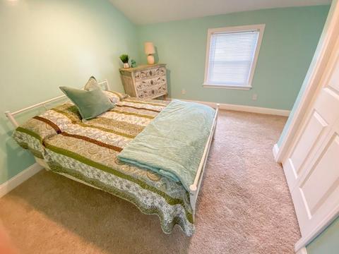 60 Old Brook Rd, Springfield, MA 01118 photo 26