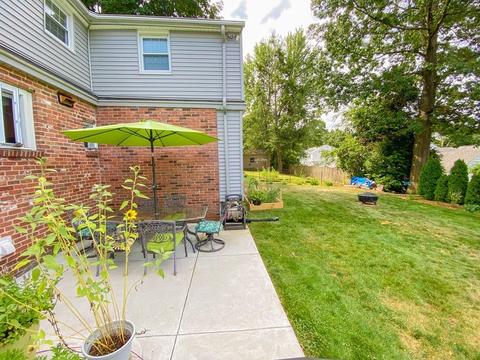 60 Old Brook Rd, Springfield, MA 01118 photo 38