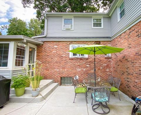 60 Old Brook Rd, Springfield, MA 01118 photo 37
