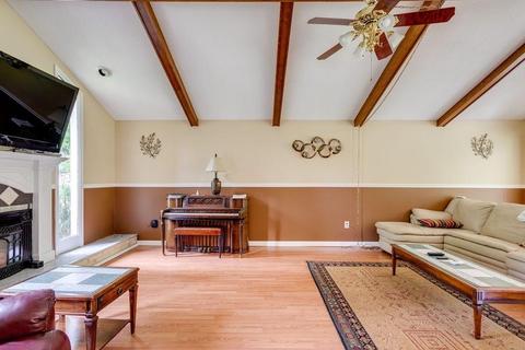39 Lyons Rd, Dudley, MA 01571 photo 12