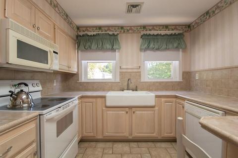 33 Ward St, Fall River, MA 02720 photo 11