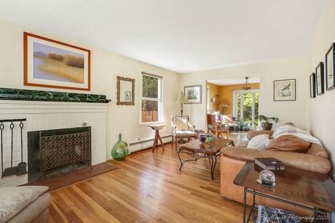 8 Euclid Ave, Marblehead, MA 01945 photo 3