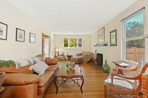 8 Euclid Ave, Marblehead, MA 01945 photo 5