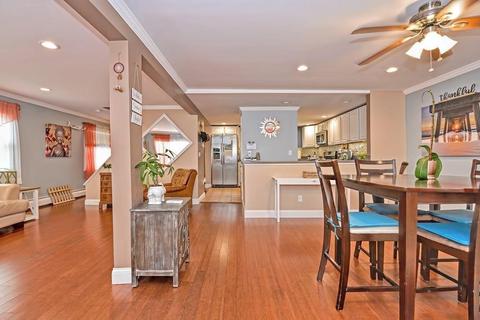 95 Carter St, Fall River, MA 02721 photo 4