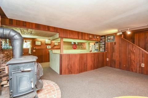 2 Pine St, Townsend, MA 01469 photo 24