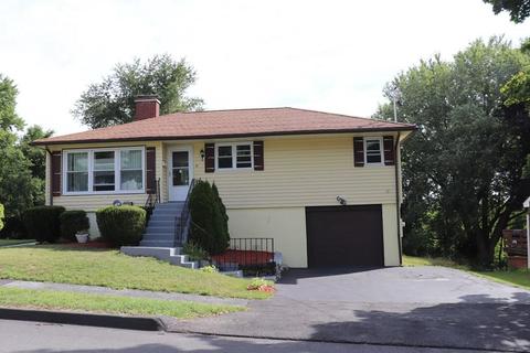 31 Robin Rd, Worcester, MA 01604 photo 2