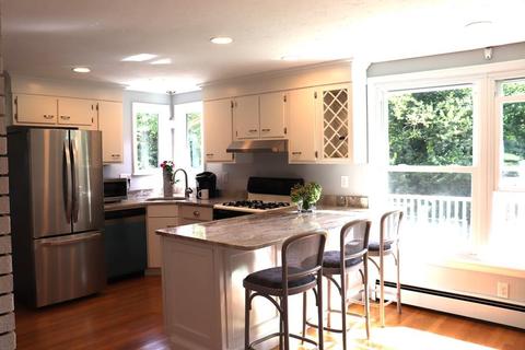 31 Robin Rd, Worcester, MA 01604 photo 4