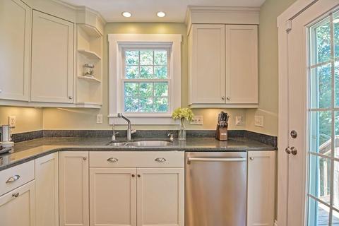 163 Laurel Dr, Needham, MA 02492 photo 14