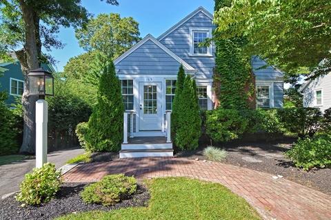 163 Laurel Dr, Needham, MA 02492 photo 1