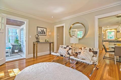 163 Laurel Dr, Needham, MA 02492 photo 9