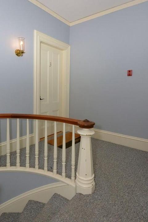 35 Middle St #3, Gloucester, MA 01930 photo 4