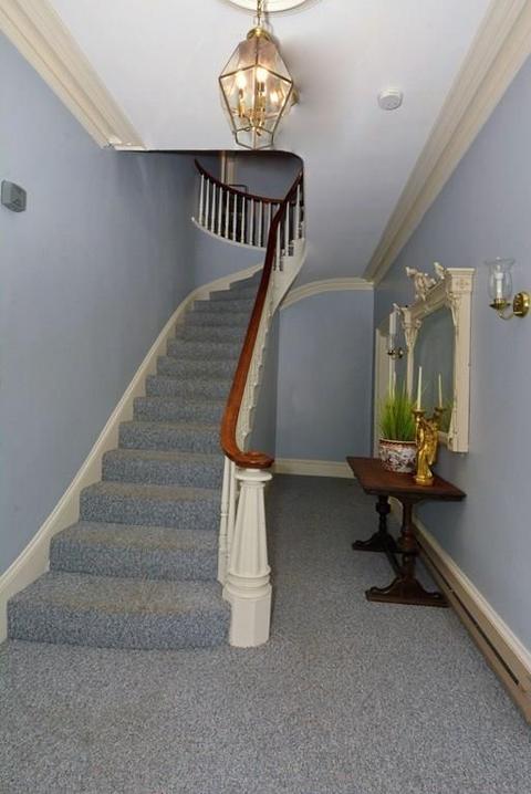 35 Middle St #3, Gloucester, MA 01930 photo 2