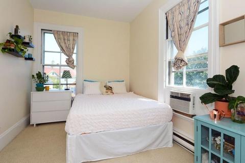 35 Middle St #3, Gloucester, MA 01930 photo 8