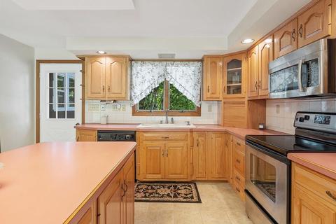 28 Marlboro St, Maynard, MA 01754 photo 8