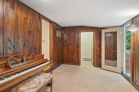 28 Marlboro St, Maynard, MA 01754 photo 17