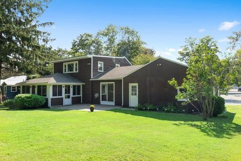 28 Marlboro St, Maynard, MA 01754 photo 4