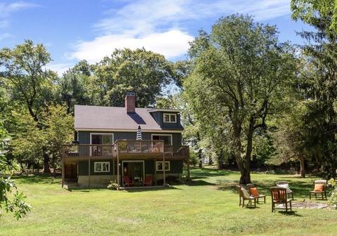 174 Cherry St, Wenham, MA 01984 photo 2