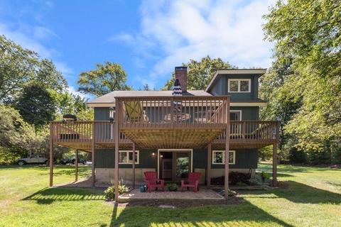 174 Cherry St, Wenham, MA 01984 photo 4
