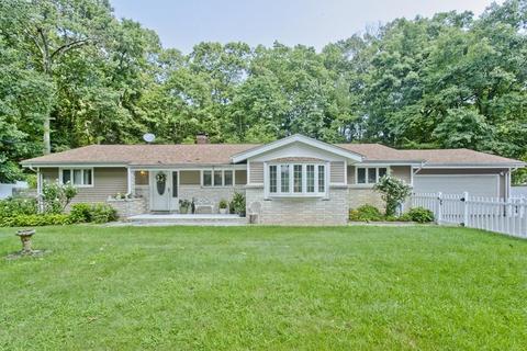 5 Maynard Rd, Wilbraham, MA 01095 photo 1