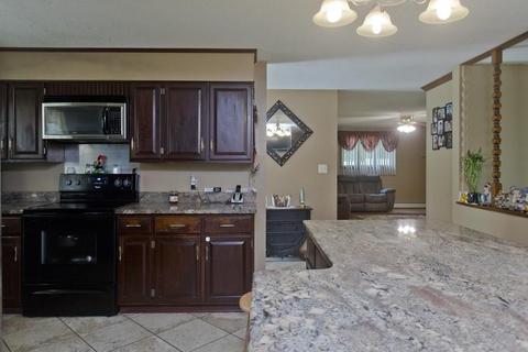 5 Maynard Rd, Wilbraham, MA 01095 photo 5