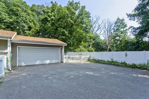 5 Maynard Rd, Wilbraham, MA 01095 photo 4