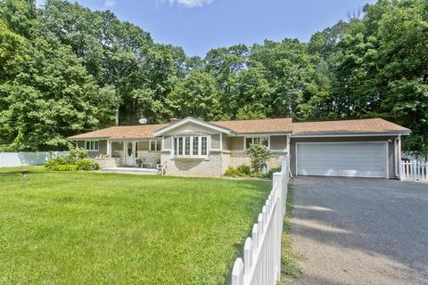 5 Maynard Rd, Wilbraham, MA 01095 photo 3