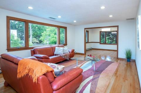 15 Myrtle St, Needham, MA 02492 photo 4
