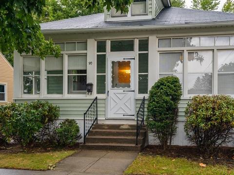90 Merida St, Springfield, MA 01104 photo 1