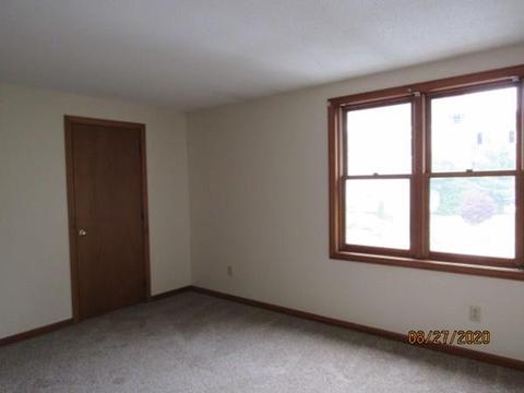489 Elsbree St #14, Fall River, MA 02720 photo 11