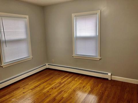 77 Methuen St, Springfield, MA 01119 photo 10