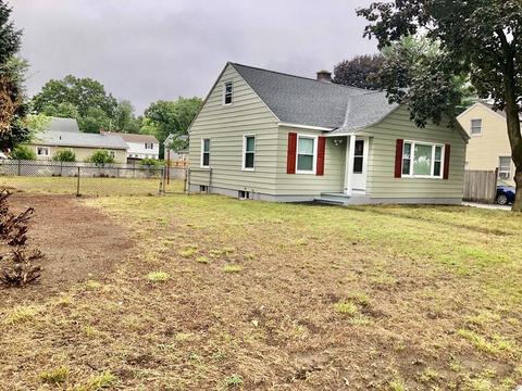 77 Methuen St, Springfield, MA 01119 photo 17