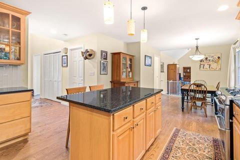 4 Hazelnut St, Acton, MA 01720 photo 4