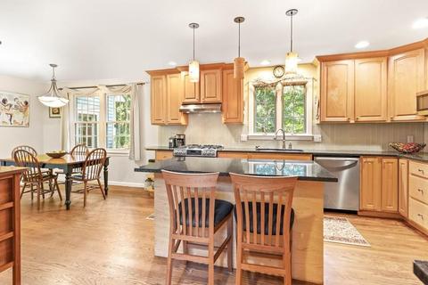 4 Hazelnut St, Acton, MA 01720 photo 2