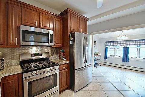 37 Agate Ave, Worcester, MA 01604 photo 17