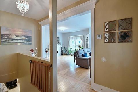 37 Agate Ave, Worcester, MA 01604 photo 6