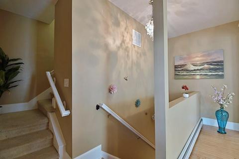 37 Agate Ave, Worcester, MA 01604 photo 5