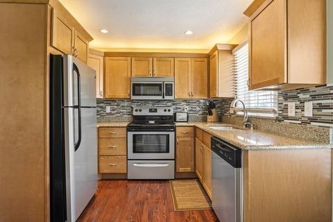 700 Shore Dr #805, Fall River, MA 02721 photo 3