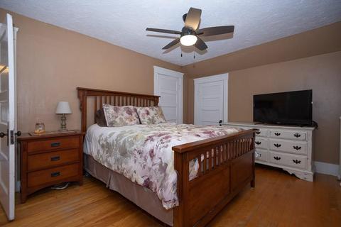 2 Cornell St, Worcester, MA 01602 photo 17