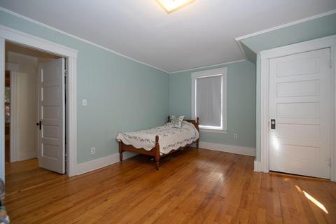 2 Cornell St, Worcester, MA 01602 photo 9