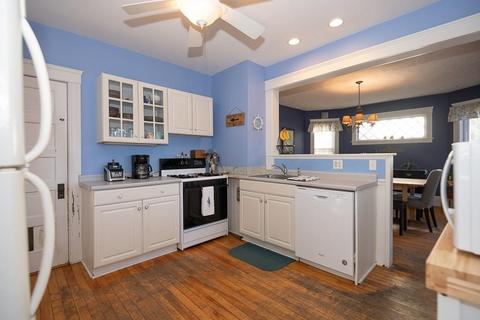 2 Cornell St, Worcester, MA 01602 photo 26