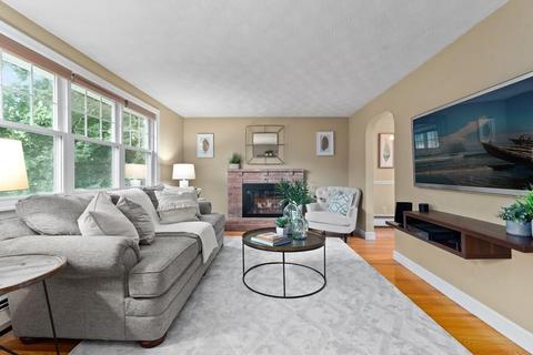 12 Winter St, North Reading, MA 01864 photo 4
