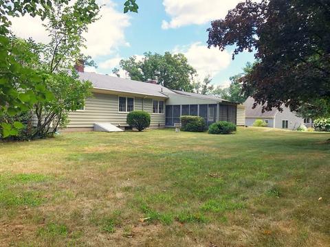 14 Fiske, Upton, MA 01568 photo 4