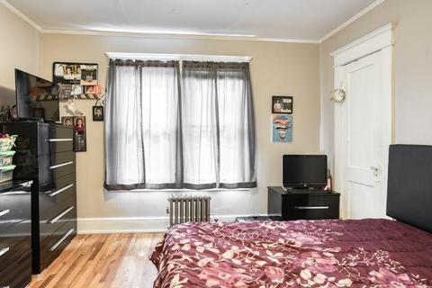 70 Windemere St, Springfield, MA 01104 photo 14