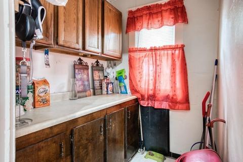 70 Windemere St, Springfield, MA 01104 photo 7