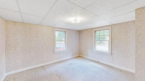 210 Windemere St, Springfield, MA 01104 photo 15