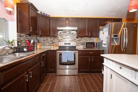 27 Onset St, Worcester, MA 01604 photo 3