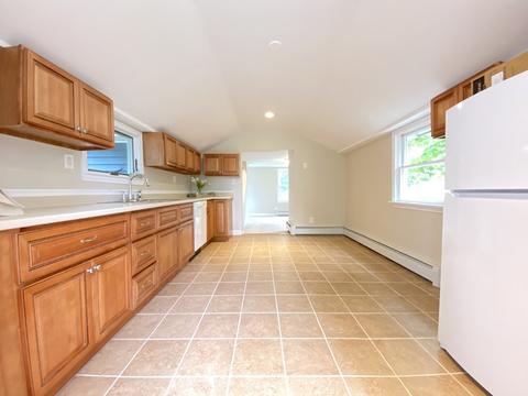 206 Main St, Maynard, MA 01754 photo 3
