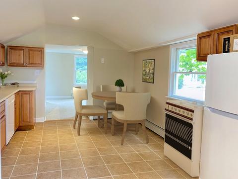 206 Main St, Maynard, MA 01754 photo 4