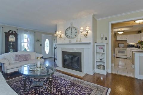1458 Plumtree Rd, Springfield, MA 01119 photo 11