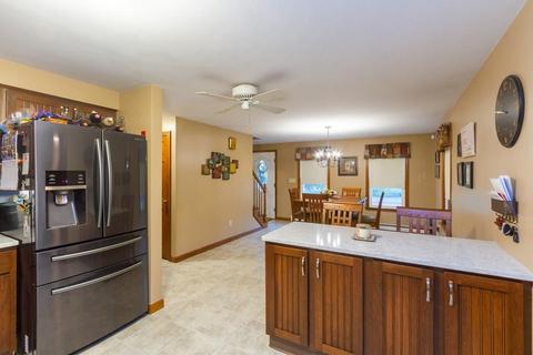 3 Nancy Ct, Blackstone, MA 01504 photo 5